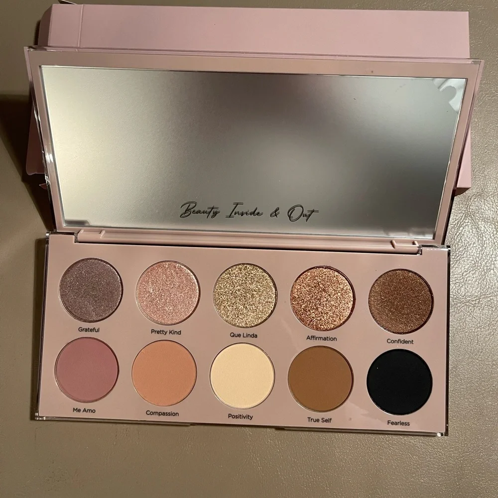NIB 𝐷𝑜𝑚𝑖𝑛𝑖𝑞𝑢𝑒 𝚎𝚜𝚜𝚎𝚗𝚝𝚒𝚊𝚕𝚜 𝚎𝚢𝚎𝚜𝚑𝚊𝚍𝚘𝚠 𝚙𝚊𝚕𝚕𝚎𝚝 - Picture 8 of 12